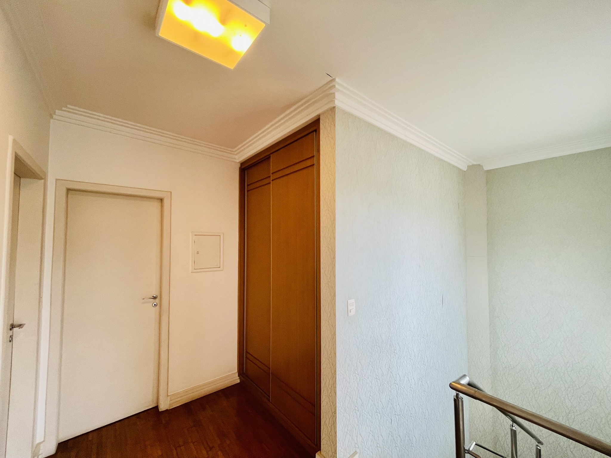 Cobertura duplex com 3 suítes no Edifício Solar do Jatobá em Taubaté/SP. 