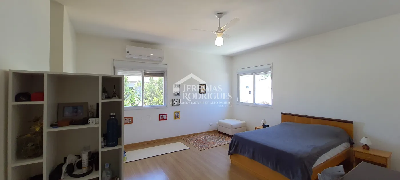 Casa com 3 suítes para venda no Condomínio Campos Do Conde II Versailles em Tremembé/SP