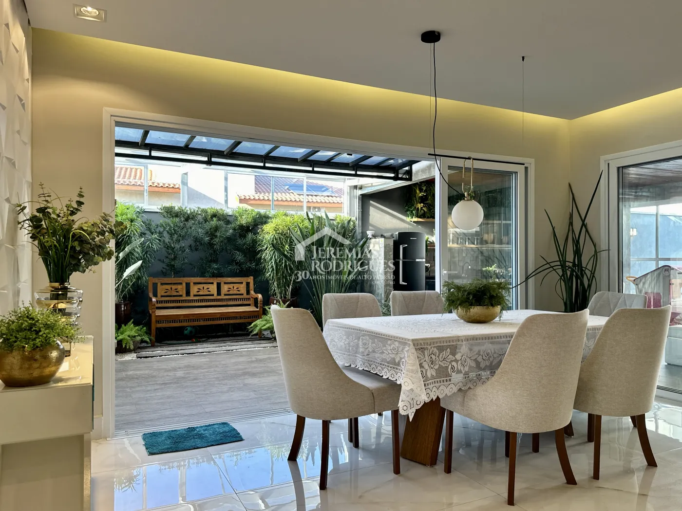 Casa com 3 suítes, 329 m² - Condomínio Ouro Ville - Taubaté/SP.