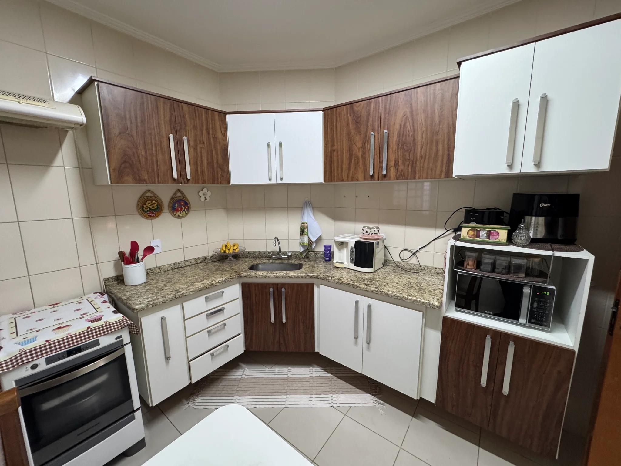 Casa à venda no bairro Jardim Residencial Doutor Lessa em Pindamonhangaba/SP. 