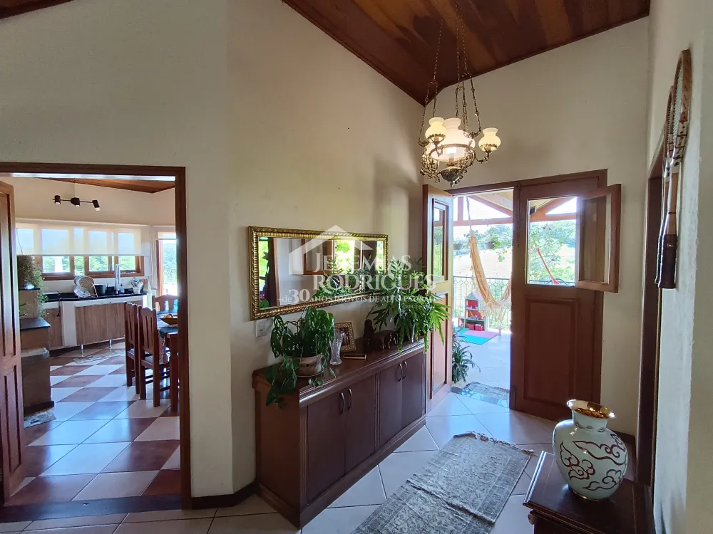 Casa com 4 dormitórios, 277 m² - Santo Antônio do Pinhal/SP