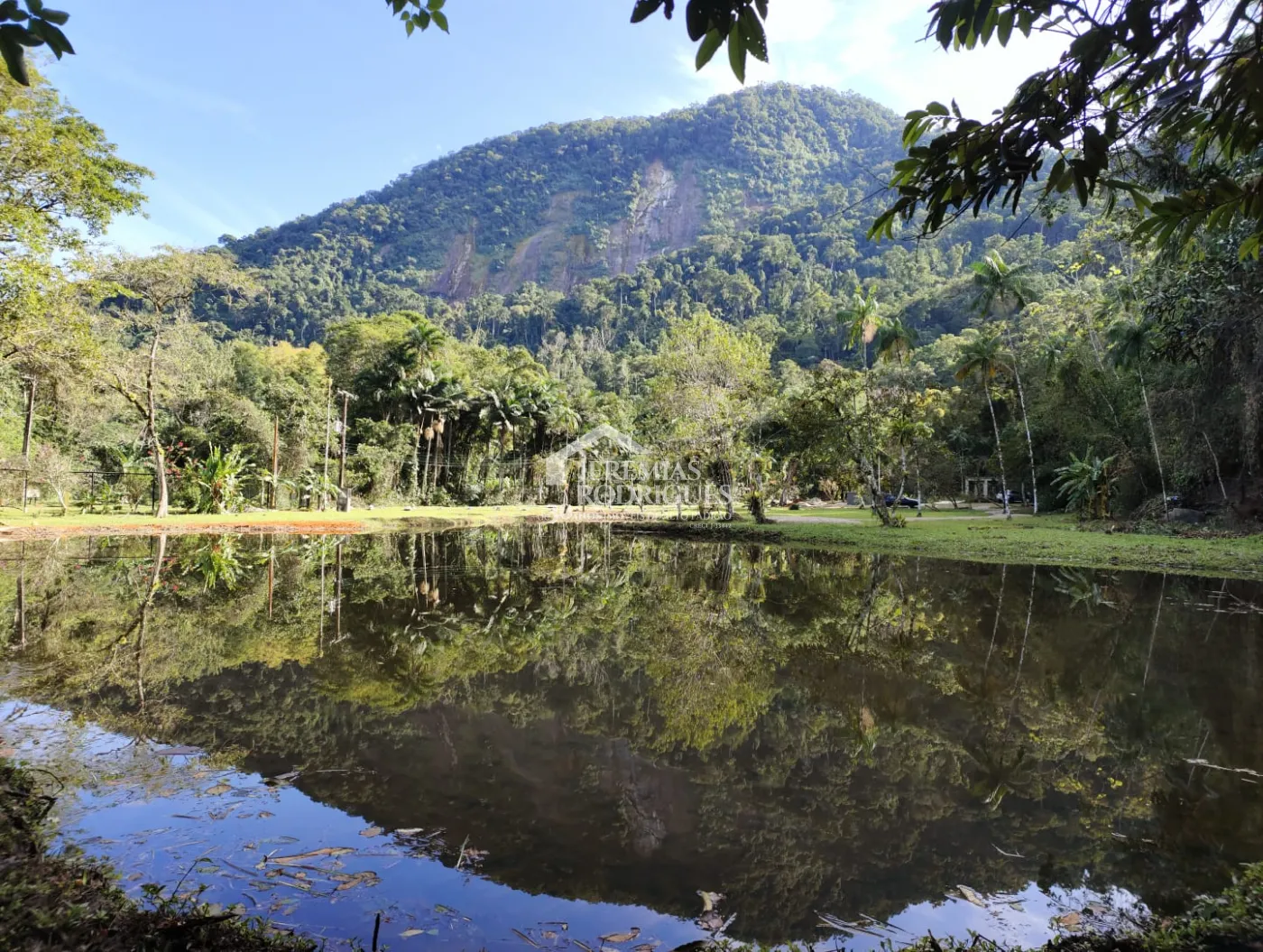 Casa com 3 dormitórios, 350 m² - Ubatumirim - Ubatuba/SP