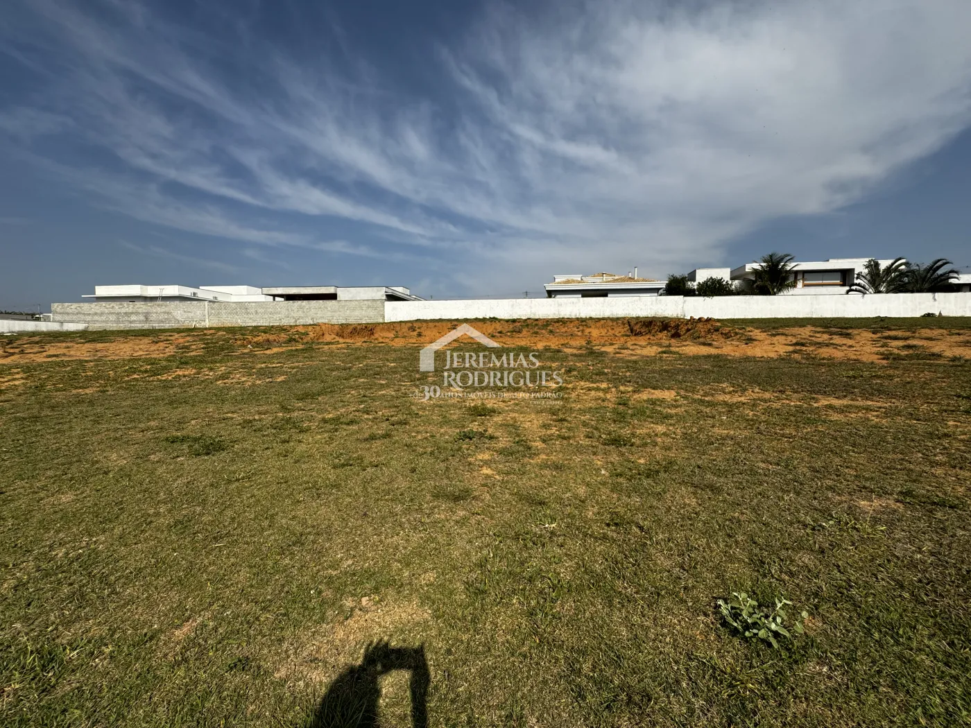 Terreno com 869 m² - Condomínio Colonial Village II  - Pindamonhangaba/SP.