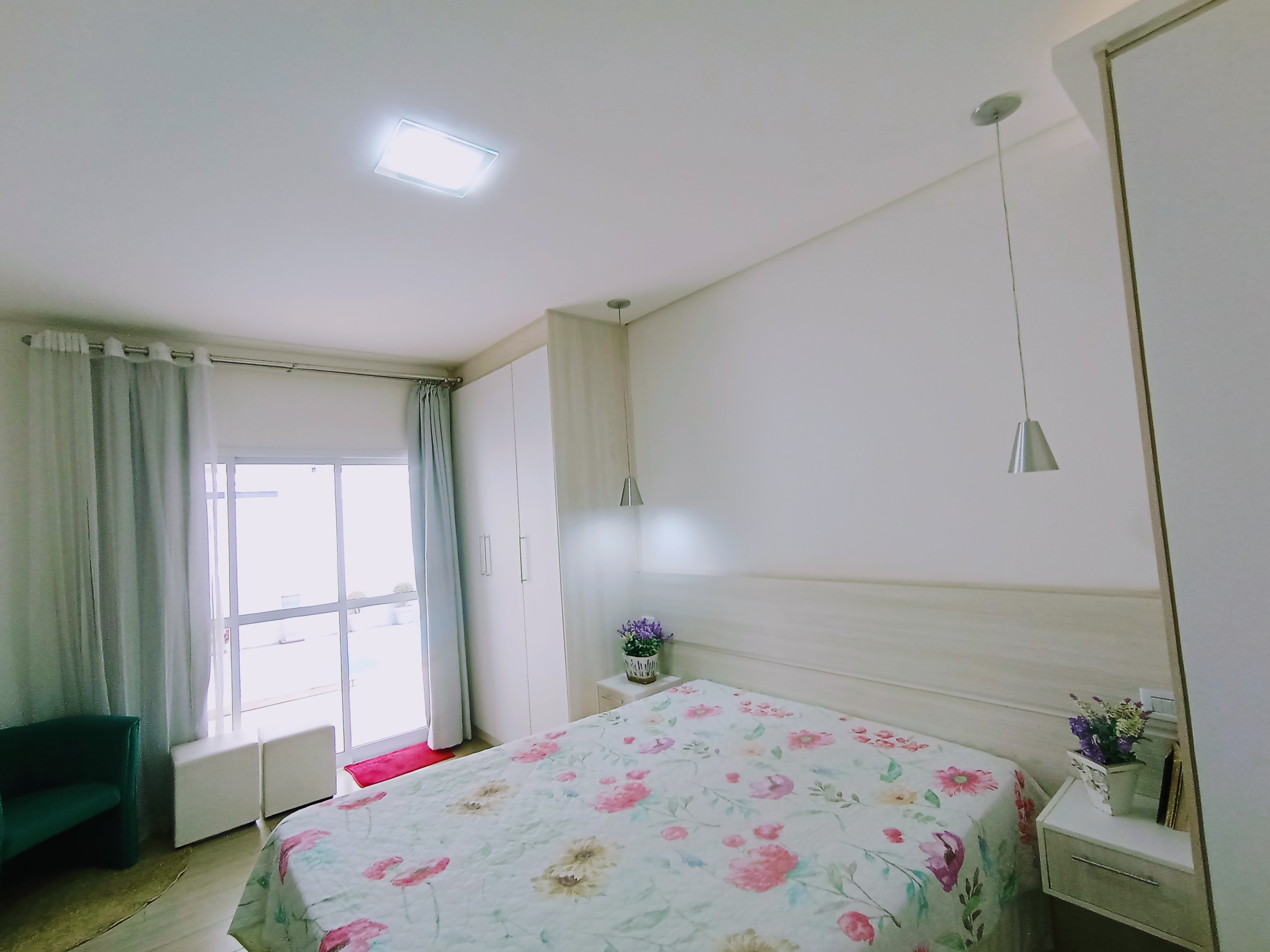 Casa à venda com 2 dormitórios no Condomínio Verdes Vales em Taubaté/SP.