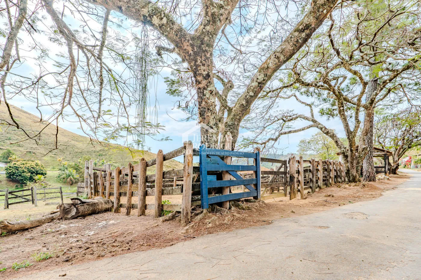 Fazenda à venda com 400 alqueires em São Jose do Barreiro/SP.