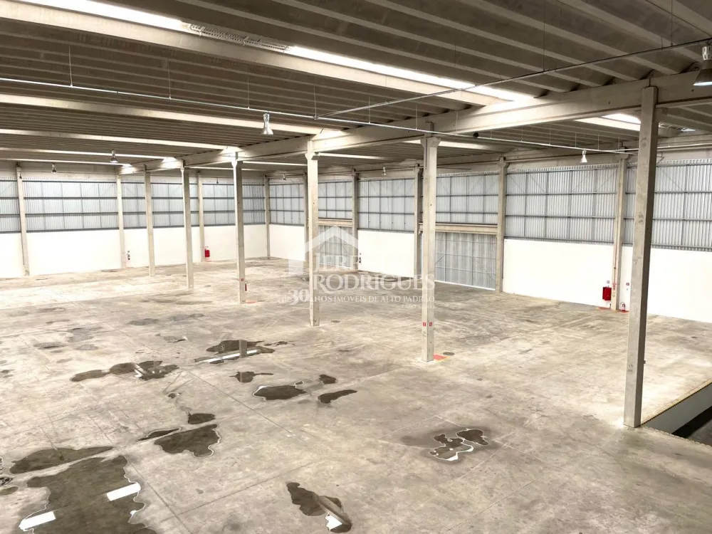 Galpão com 4.800 m² - Jardim Independência - Taubaté/SP.