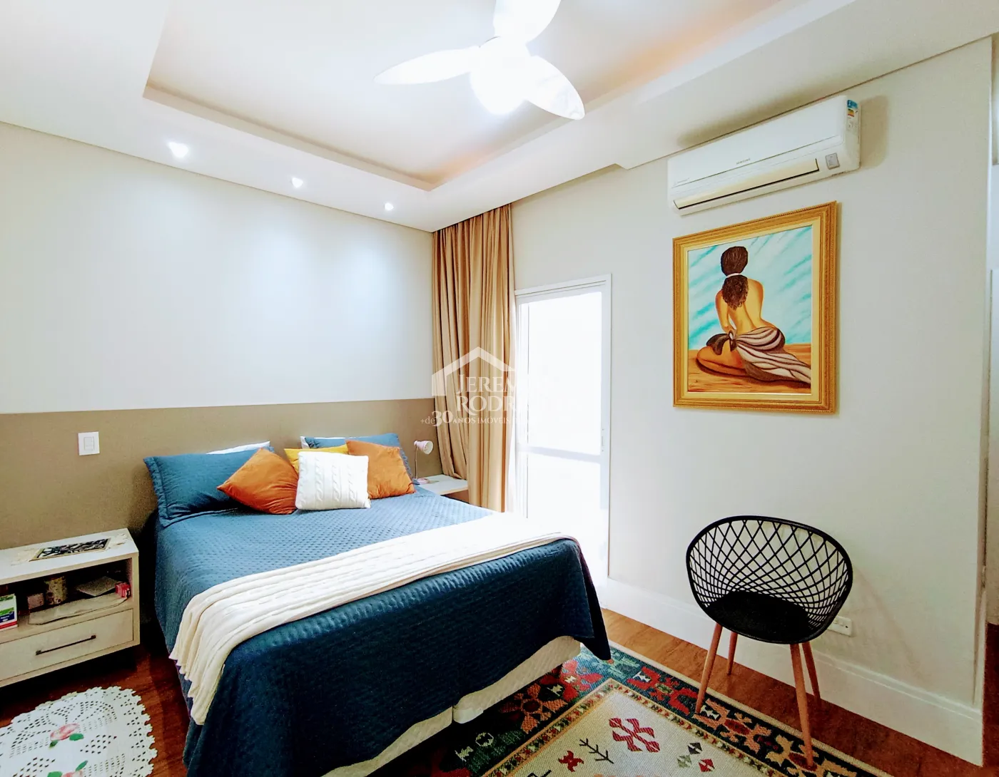 Casa para venda com 3 dormitórios no Condomínio Campos Do Conde II Versailles em Tremembé/SP