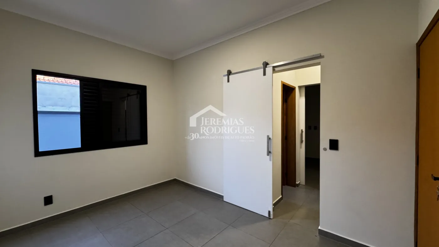 Casa para venda e locação com 3 dormitórios no Condomínio Reserva dos Lagos em Pindamonhangaba/SP.