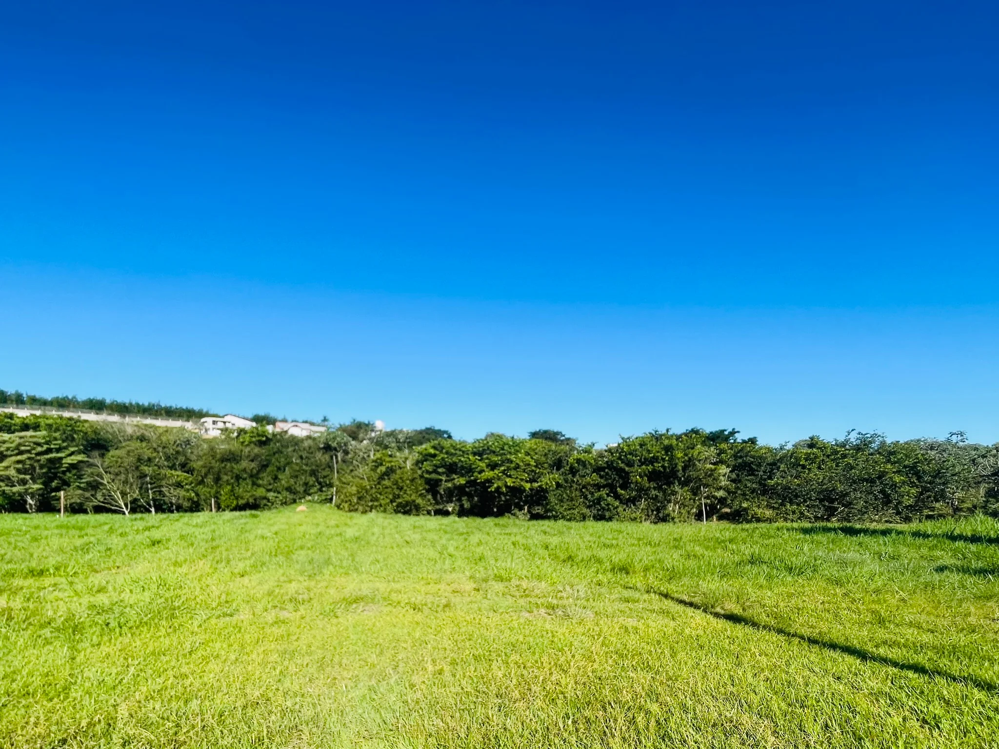 Terreno à venda com 1.500 m² no Condomínio Village da Serra em Tremembé/SP