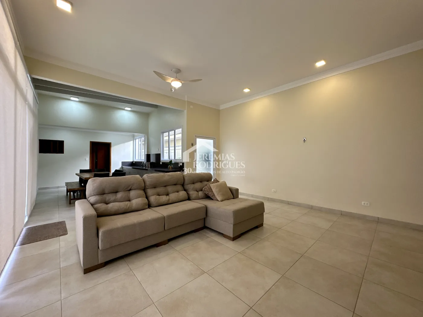 Casa com 3 suítes, 386 m² - Condomínio Taubaté Village - Taubaté/SP