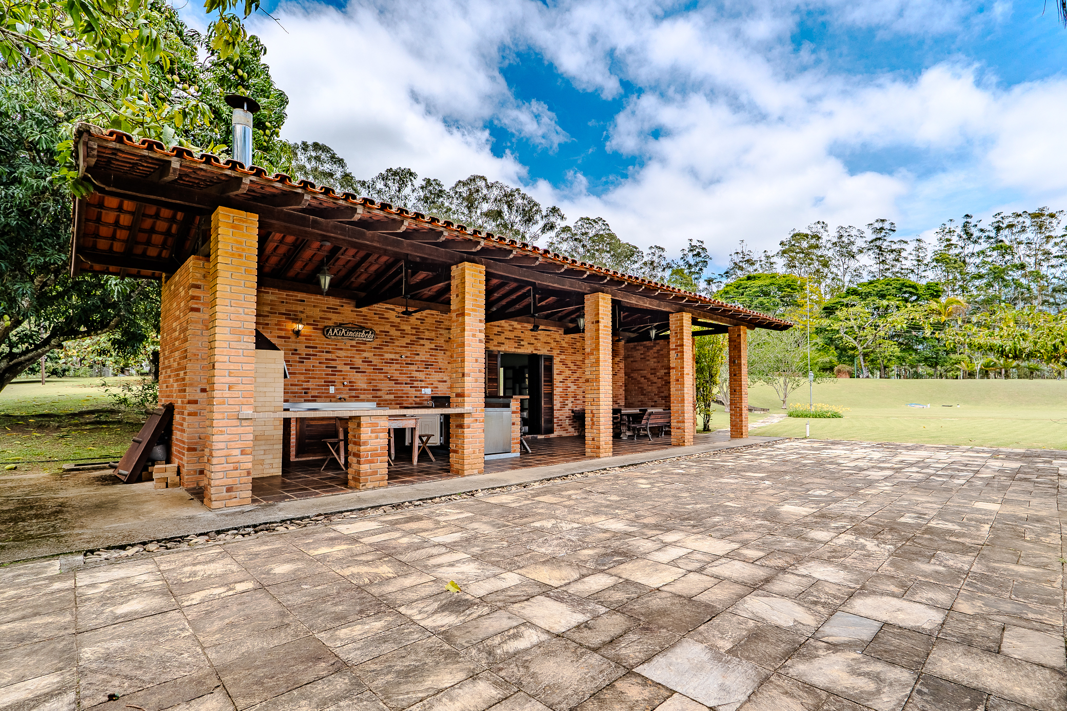 Fazenda à venda com 89,87 ha no bairro Piracuama em Pindamonhangaba/SP. 