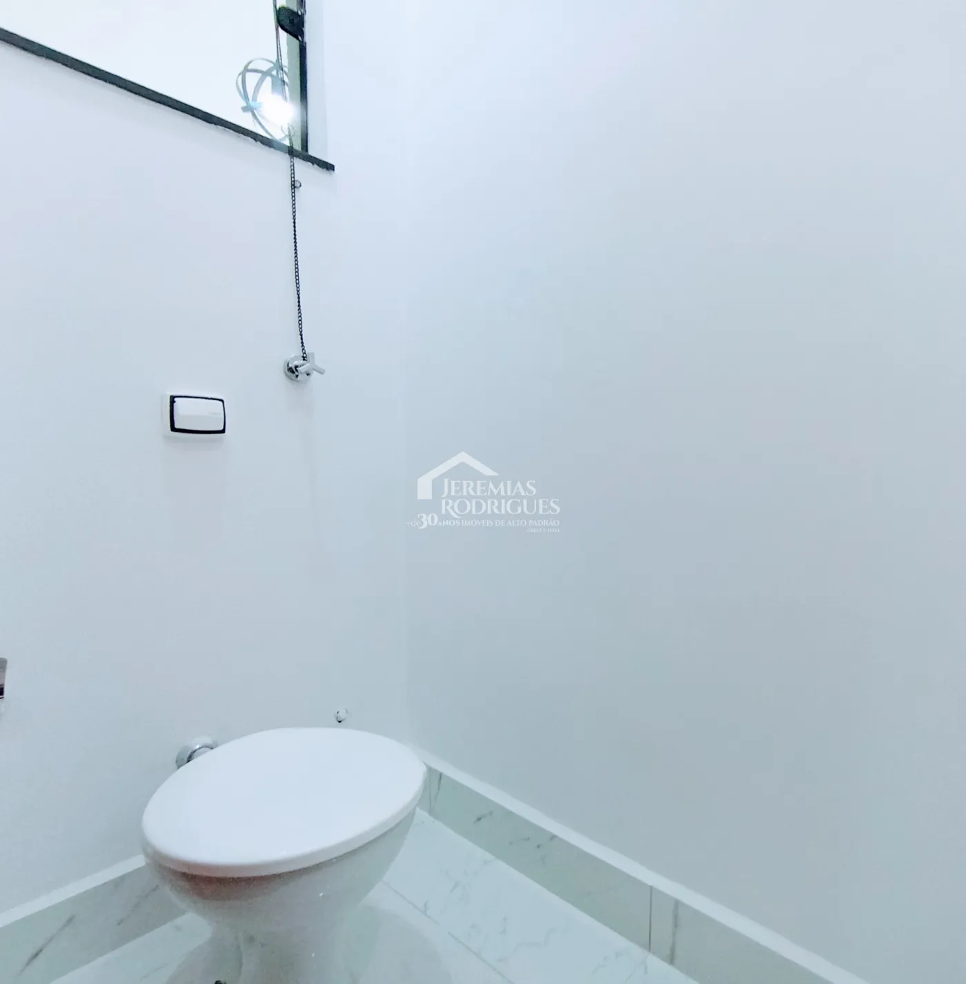 Casa para venda e locação com 3 dormitórios, no Condomínio Colonial Village II em Pindamonhangaba/SP