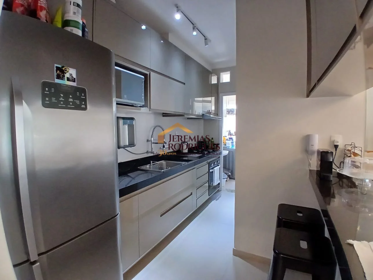 Apartamento à venda de Porteira fechada no Edifício Villagio Santa Terezinha em Taubaté/SP.