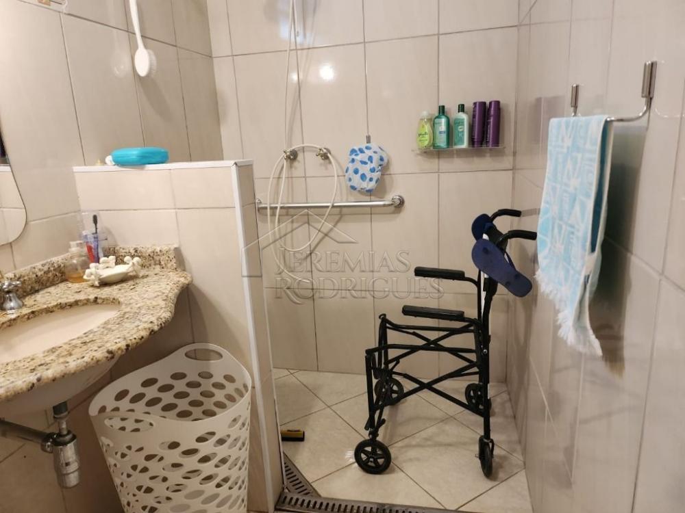 Casa à venda com 4 dormitórios no bairro Alto do Tabaú em  Pindamonhangaba/SP.