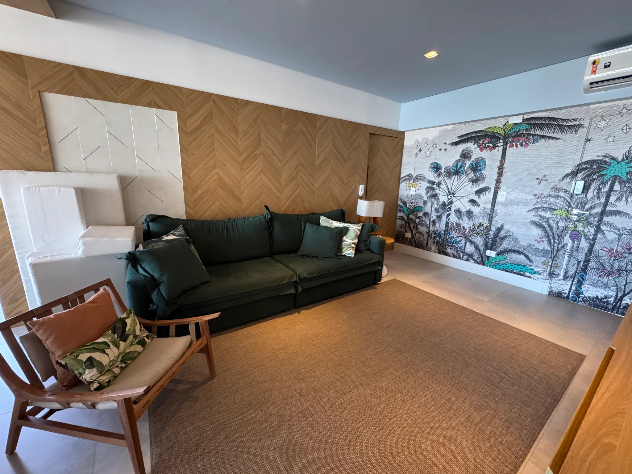 Cobertura à venda com 3 suítes, 177 m² no Condomínio Porto Damy em Ubatuba/SP. 