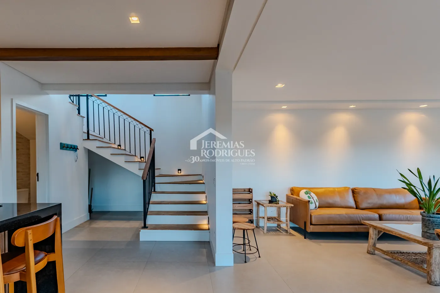 Casa à no Condomínio Recanto do Sol em Campos do Jordão/SP