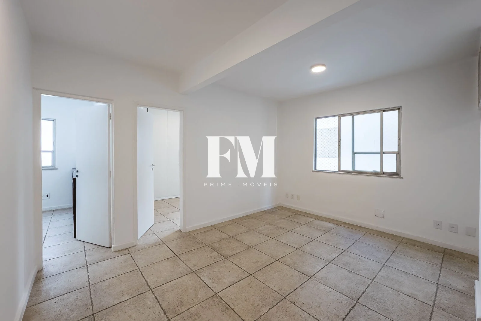 Lagoa | Rua Ministro Armando de Alencar | 3 Quartos (1 Suíte) | 79m² com Vaga à Beira da Lagoa - foto 2