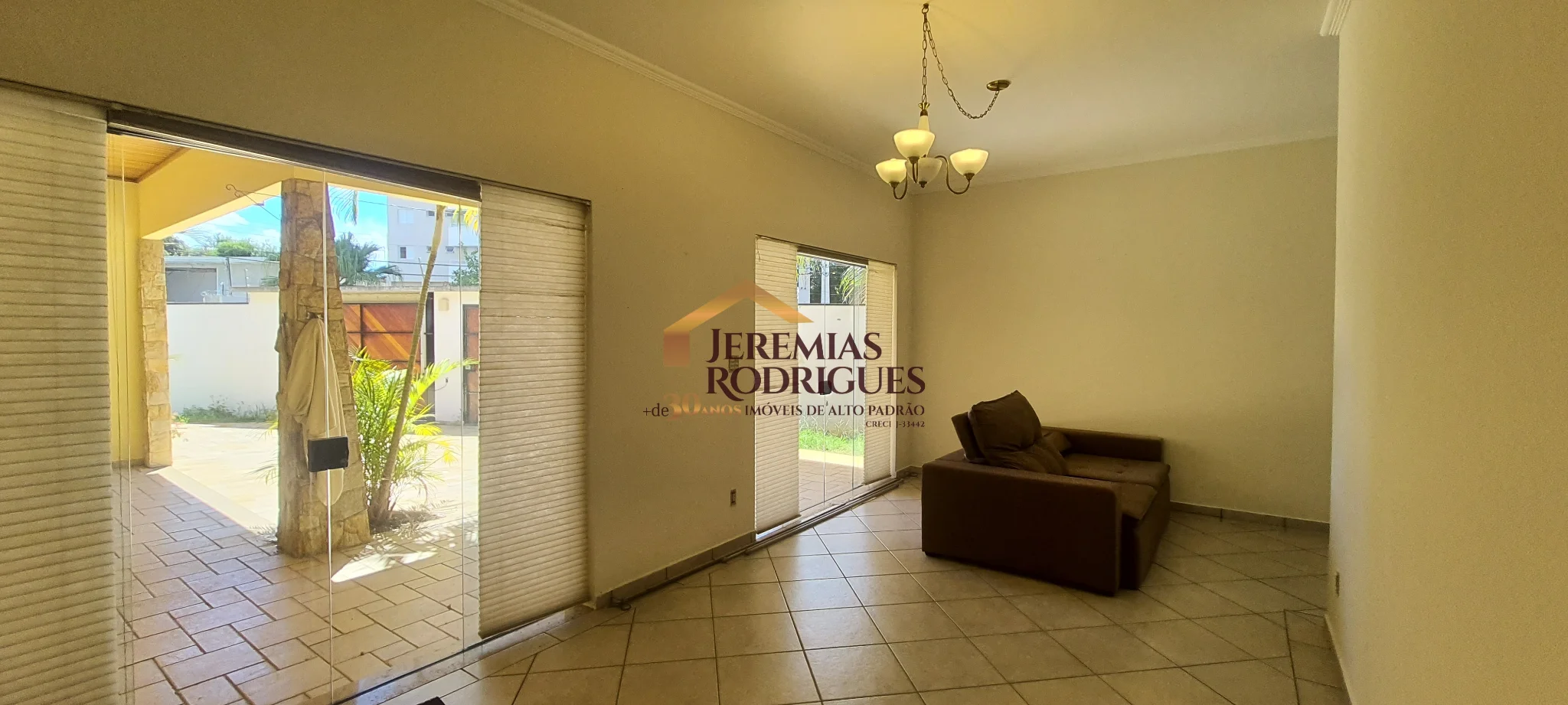 Casa para locação residencial ou comercial e venda  no Bairro Jardim das Nações em Taubaté/SP. — foto 2