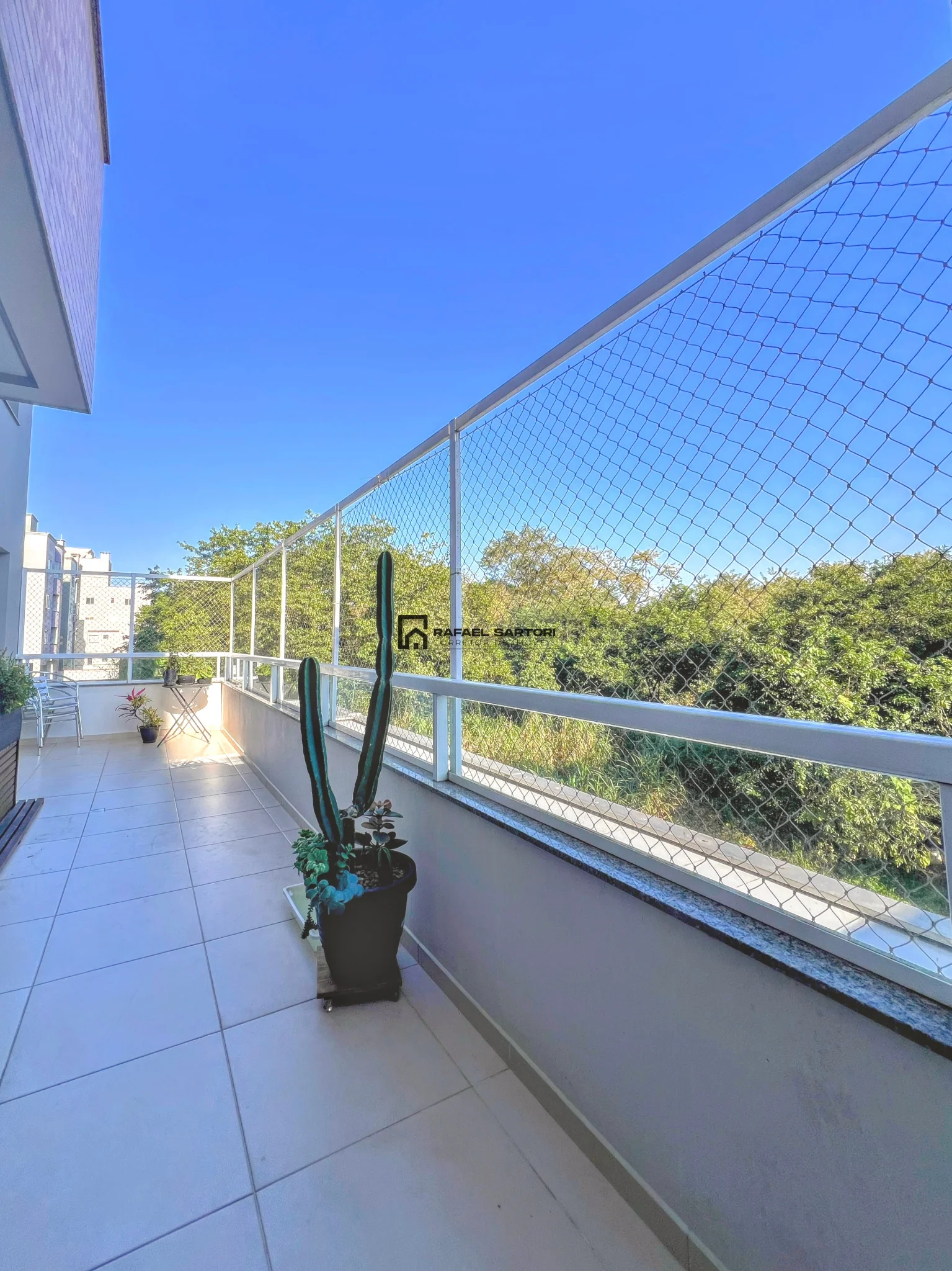 APARTAMENTO COM TERRAÇO NO AMIZADE