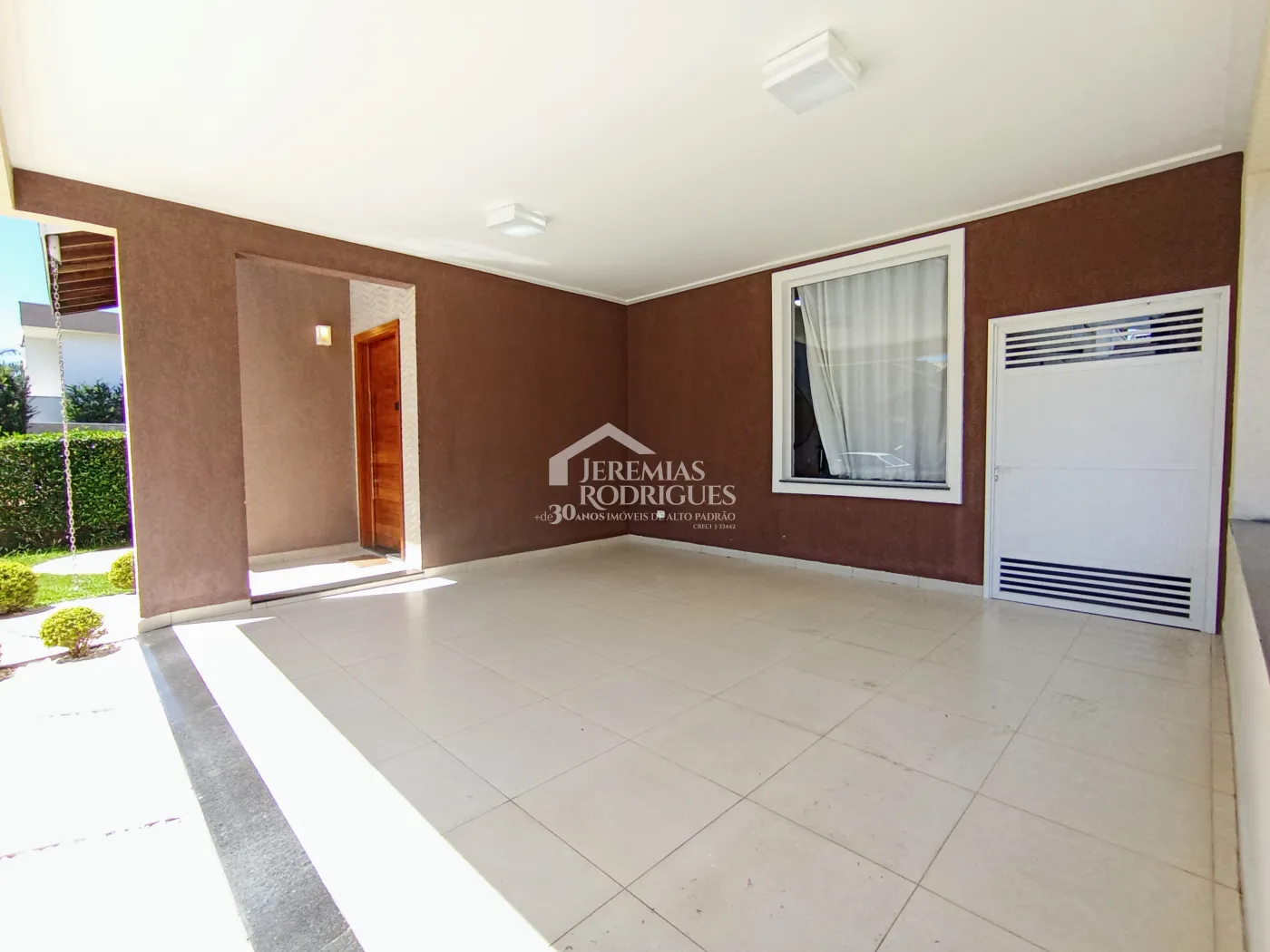 Casa para venda com 3 dormitórios no Condomínio Campos Do Conde II Versailles em Tremembé/SP