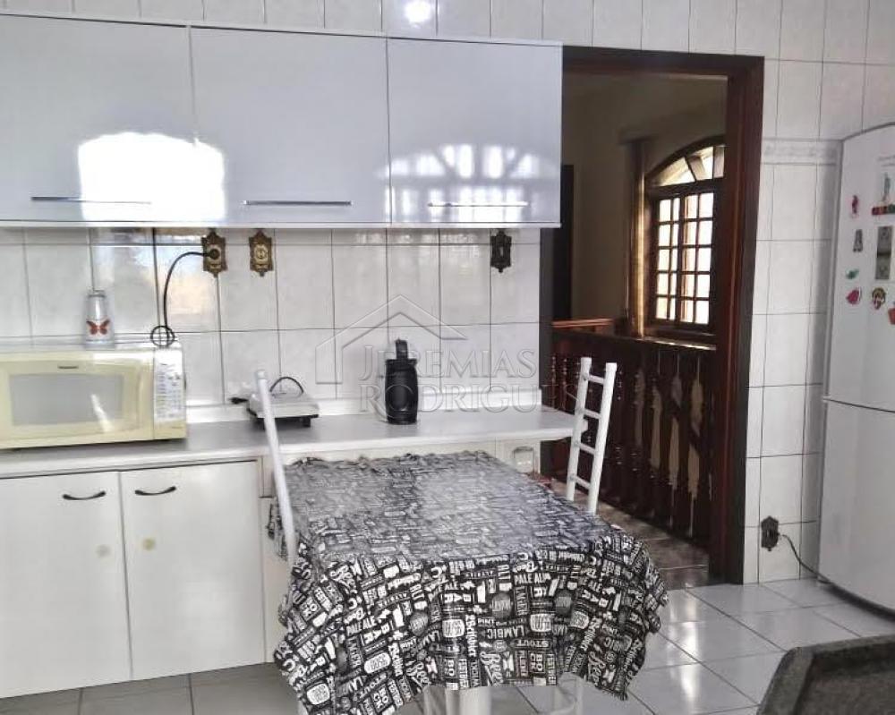 Casa com 3 dormitórios à venda no Bairro Campos Elíseos em Taubaté/SP