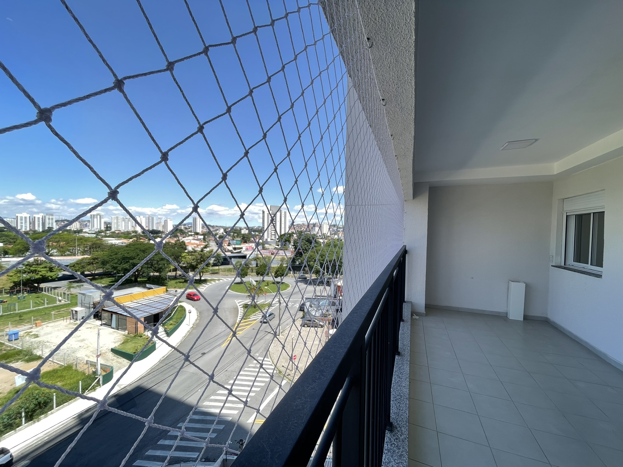 Apartamento à venda com 2 dormitórios, 108 m² no Condomínio Syrah Residence em Taubaté/SP.