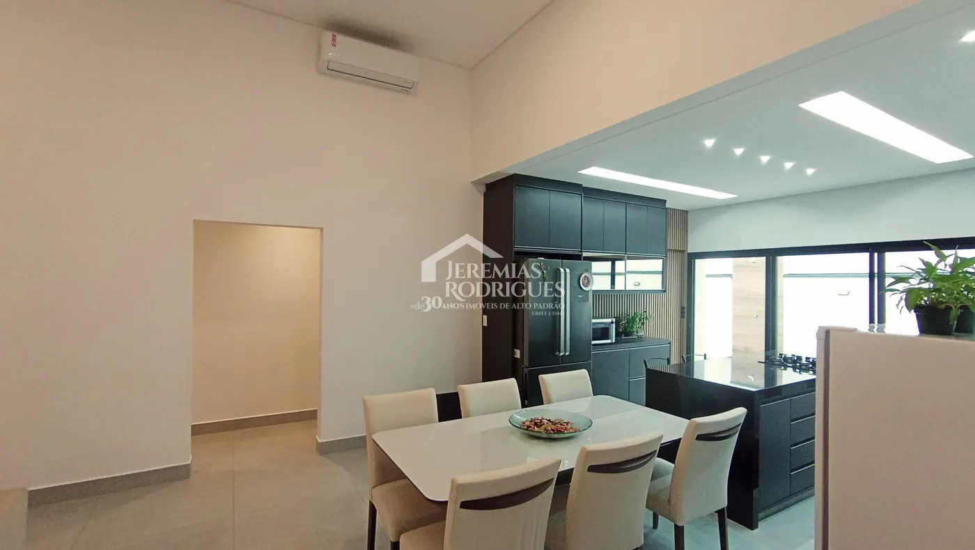 Casa à venda com 3 suítes no Condomínio Terrazzo Di Itália em Taubaté/SP.