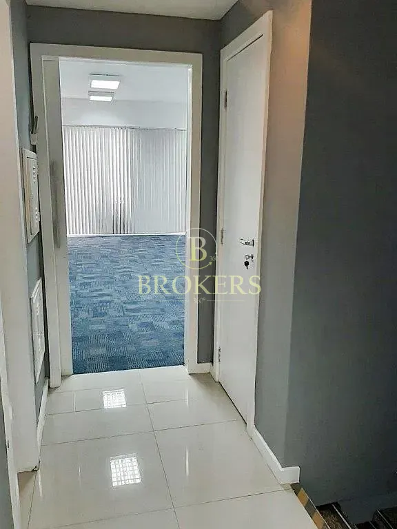 Edifício corporativo independente em localização estratégica de Laranjeiras