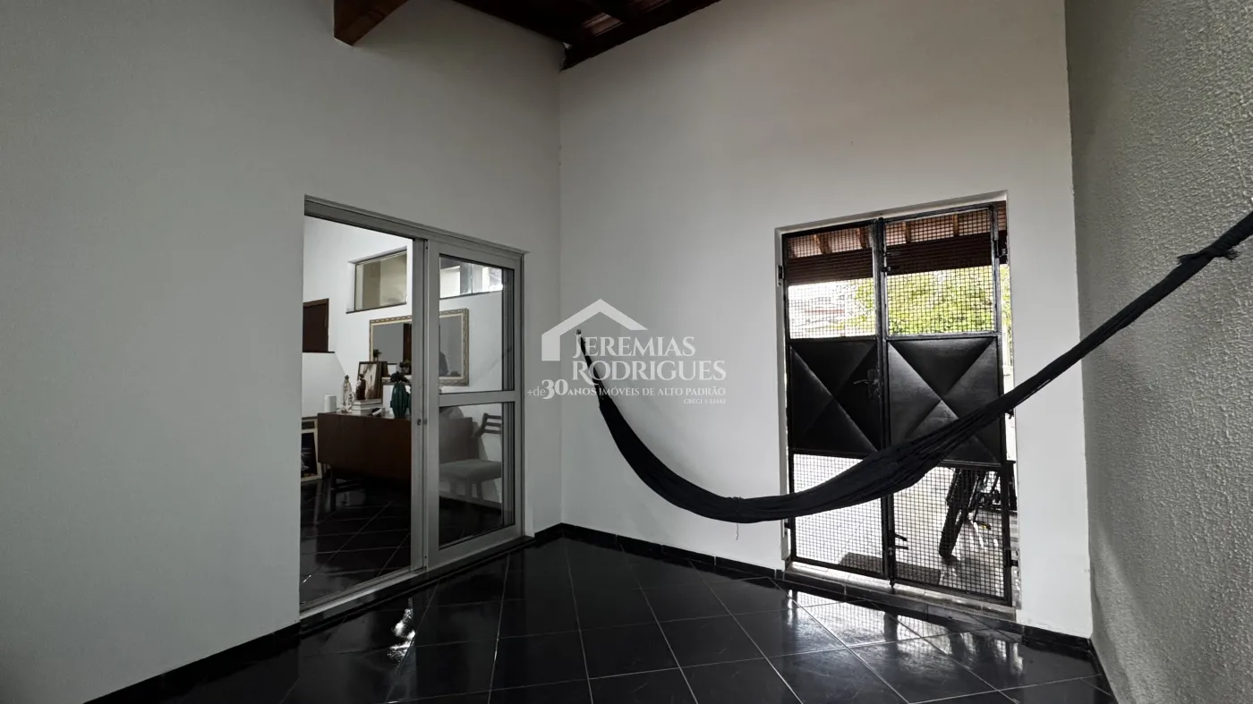 Casa à venda com 5 dormitórios no Condomínio Real Ville em Pindamonhangaba/SP