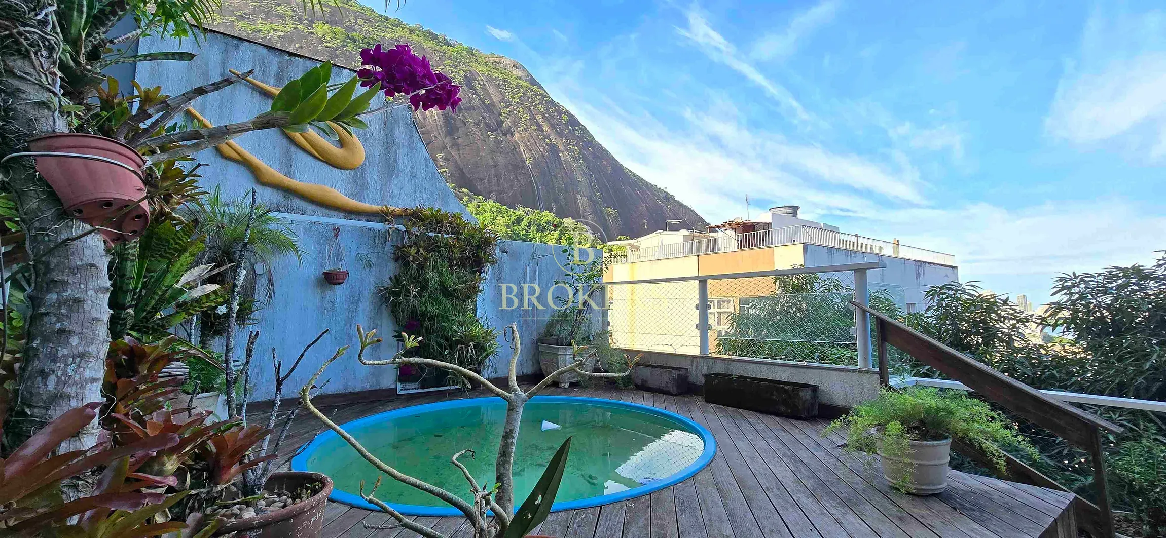 Deslumbrante Casa a venda na Rua Sacopã, Lagoa, Rio de Janeiro. — foto 4