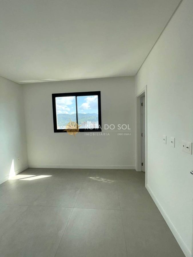 Dom Benedito Apartamento 3 Suítes à Venda Meia Praia Itapema SC