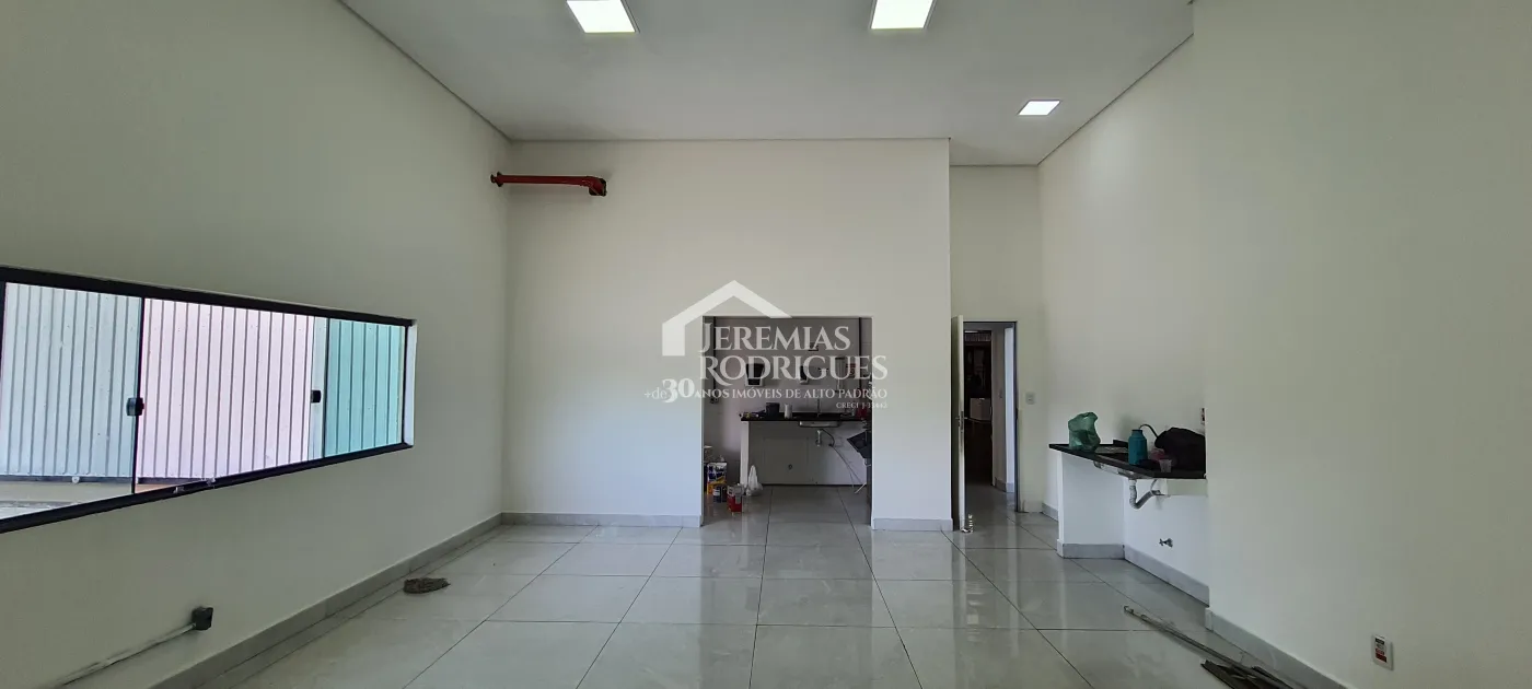 Galpão com 3.560 m² - Parque Empresarial Santa Rita - em Pindamonhangaba/SP.