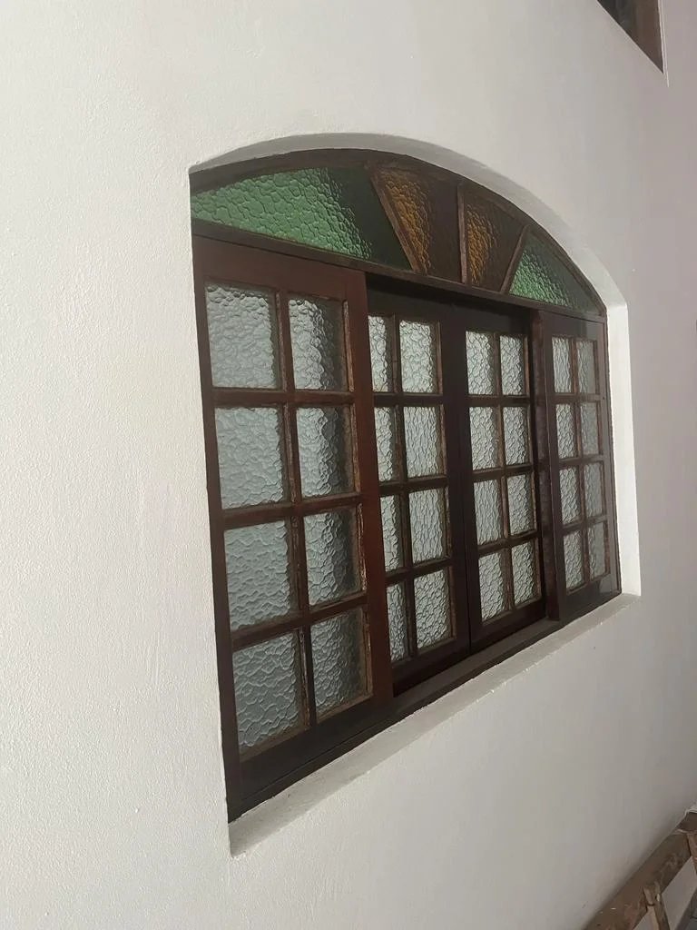 Casa GRANDE, 153m², Térrea com 03 quartos, 02 Vagas de Garagem Coberta, para locação no Jardim Ipê 4, São Bernardo do Campo - SP