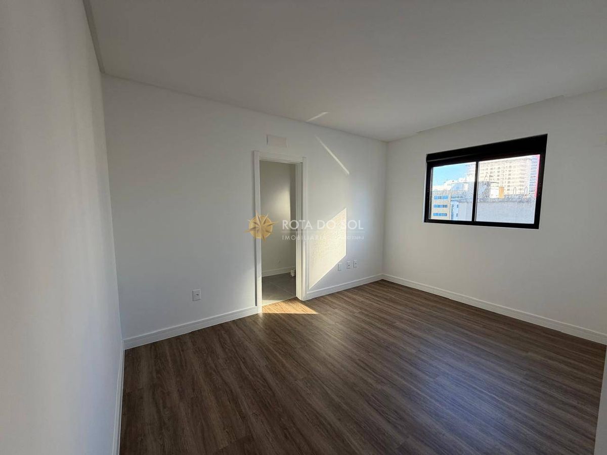 Diamond Tower Apartamento Quadra Mar 4 Suítes Meia Praia Itapema SC