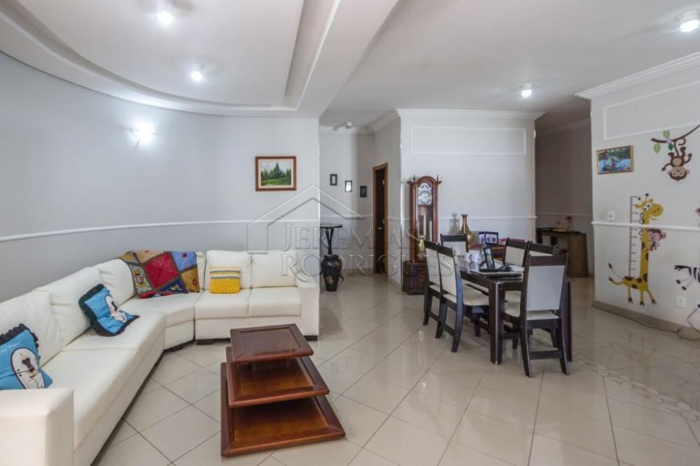 Casa à venda por R$ 2.500.000,00 - Pindamonhangaba/SP