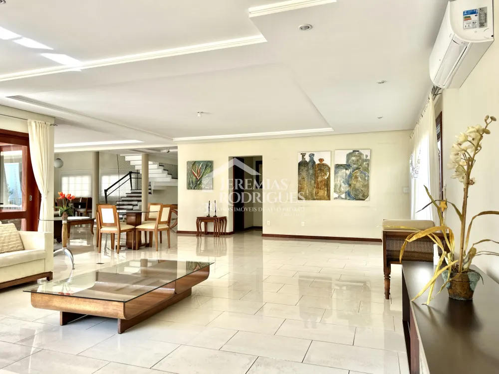 Casa com 4 quartos, 617 m² - Condomínio Taubaté Village - Taubaté/SP