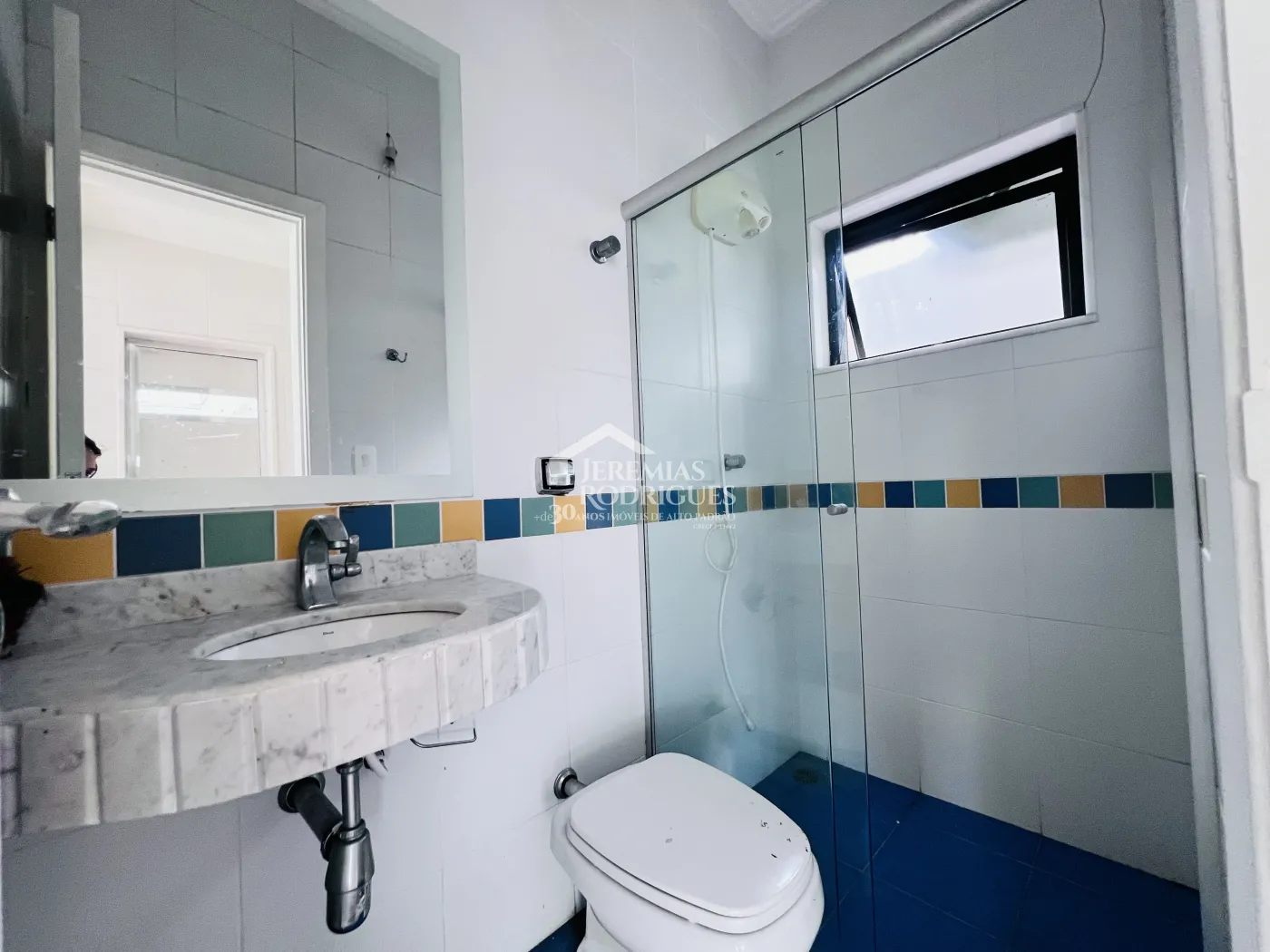 Casa com 8 dormitórios, 900 m² - Condomínio Portal da Serra - Taubaté/SP