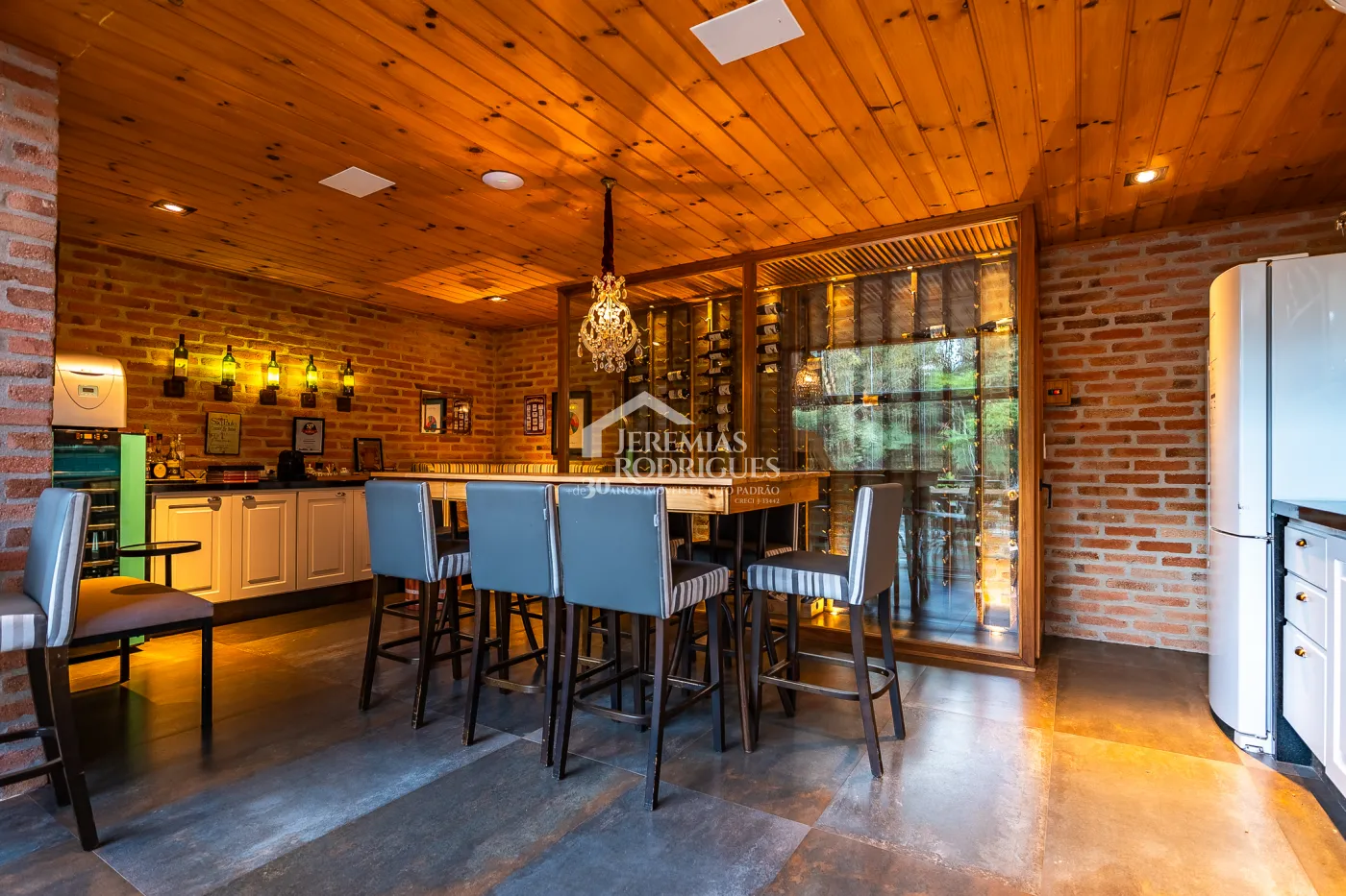 Casa com 7 suítes, 770 m² - Pedra do Fogo - Campos do Jordão/SP.