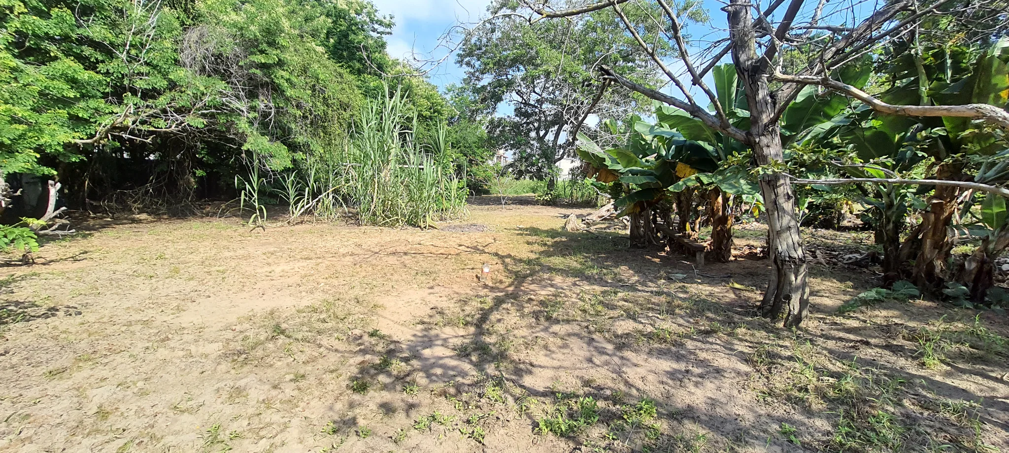 Área à venda no bairro Vila São Geraldo em Taubaté/SP