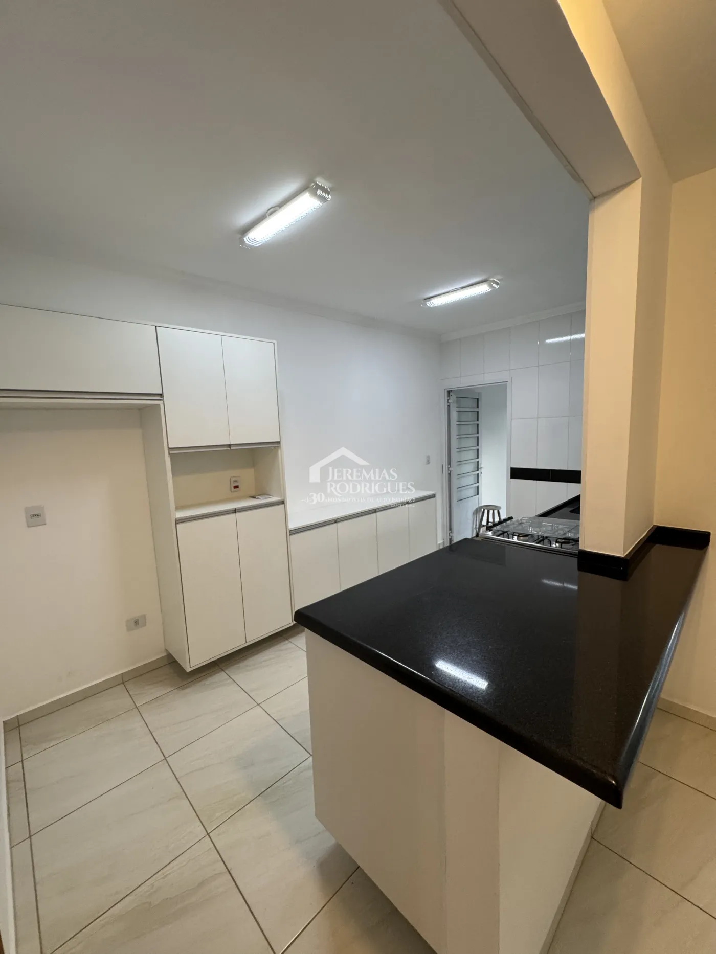 Casa para venda com 3 dormitórios no Condomínio Campos do Conde II Chamboard em Tremembé/SP