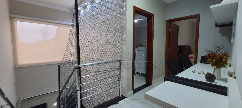 Casa à venda com 3 suítes no Condomínio Parque das Araucárias em Tremembé/SP.