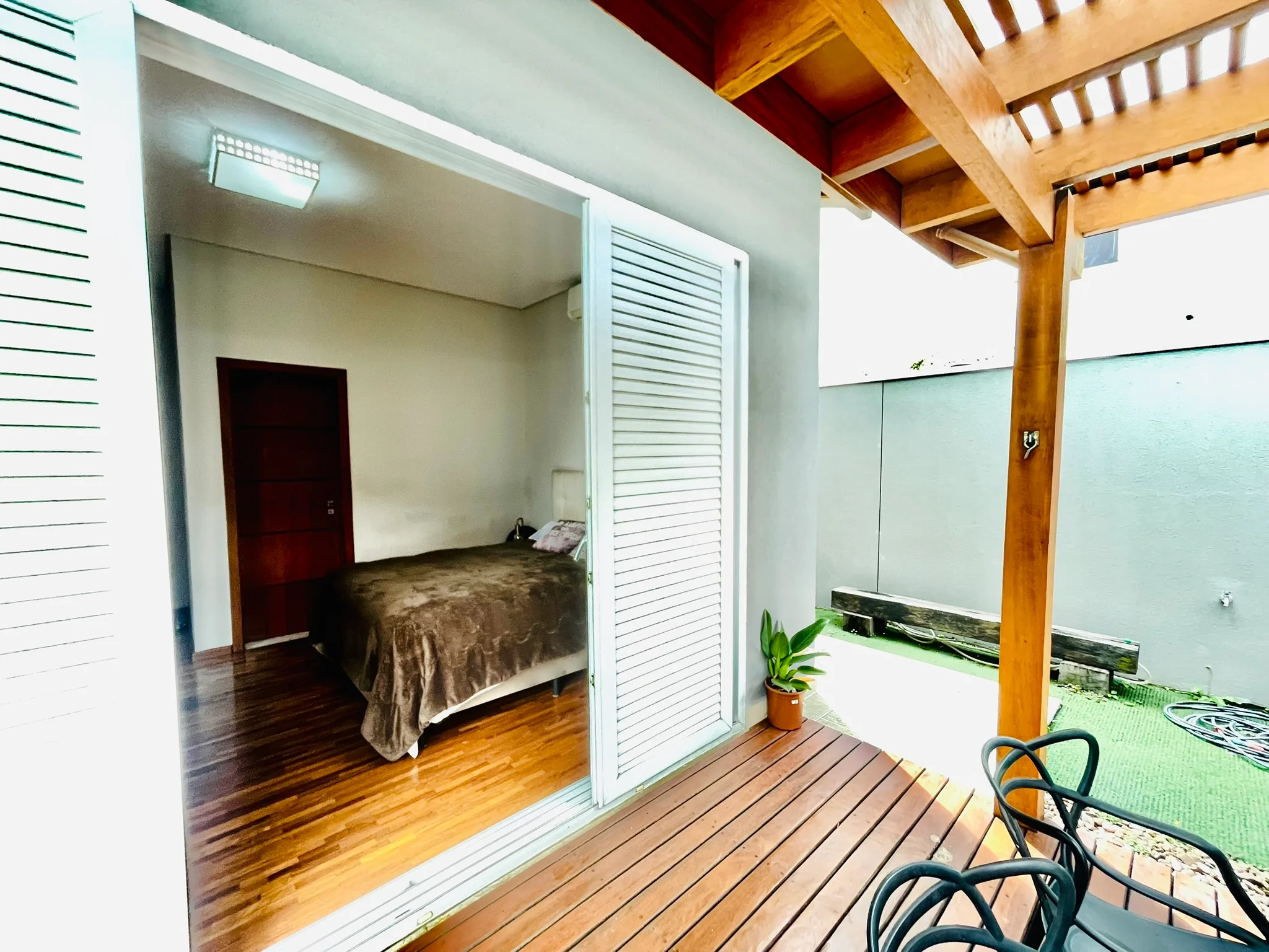 Casa à venda com 3 suítes no Condomínio Residencial San Marco em Taubaté/SP