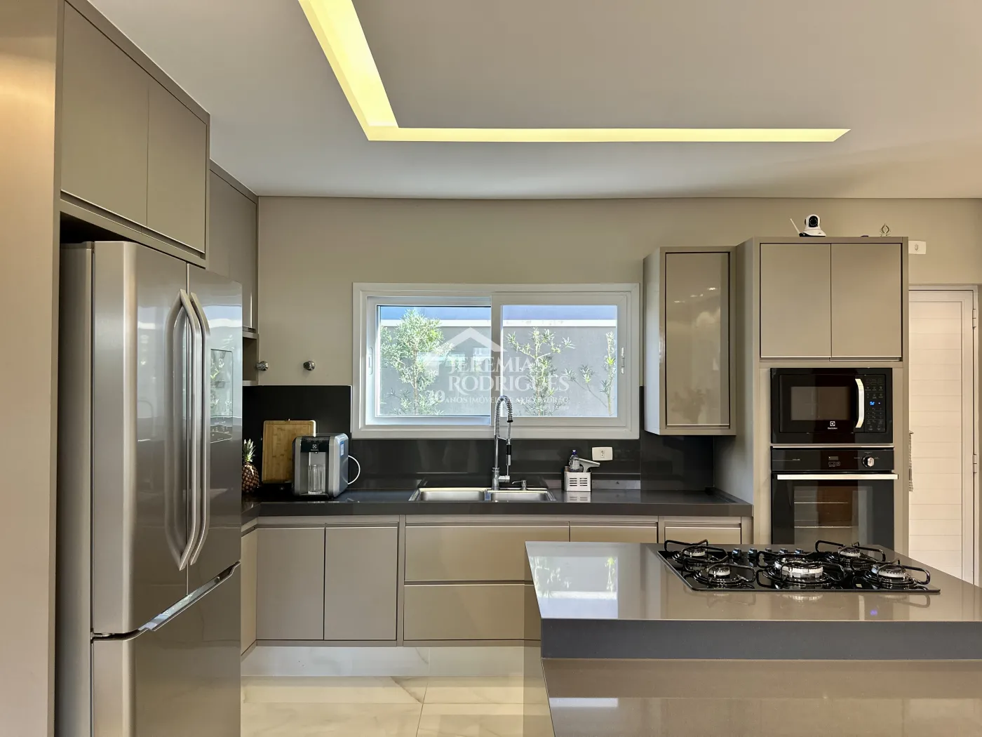 Casa com 3 suítes, 329 m² - Condomínio Ouro Ville - Taubaté/SP.