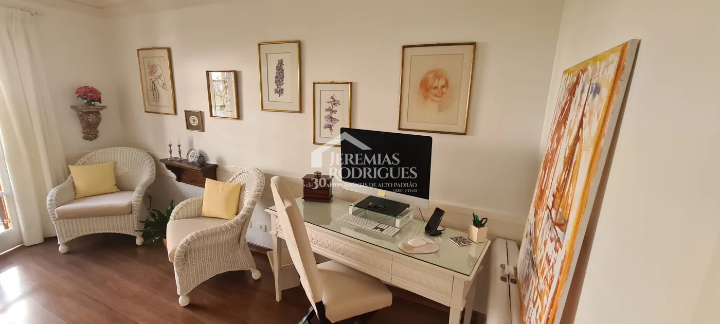 Apartamento à venda com 4 suítes no Edifício Evergreen em Campos do Jordão/SP