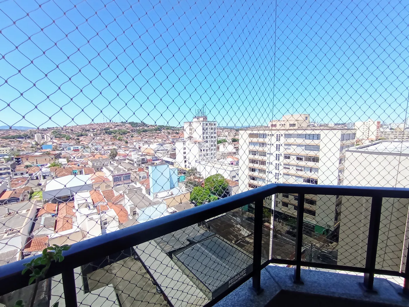 Apartamento para venda com 2 suítes no Edifício Rosa Abirached em Taubaté/SP