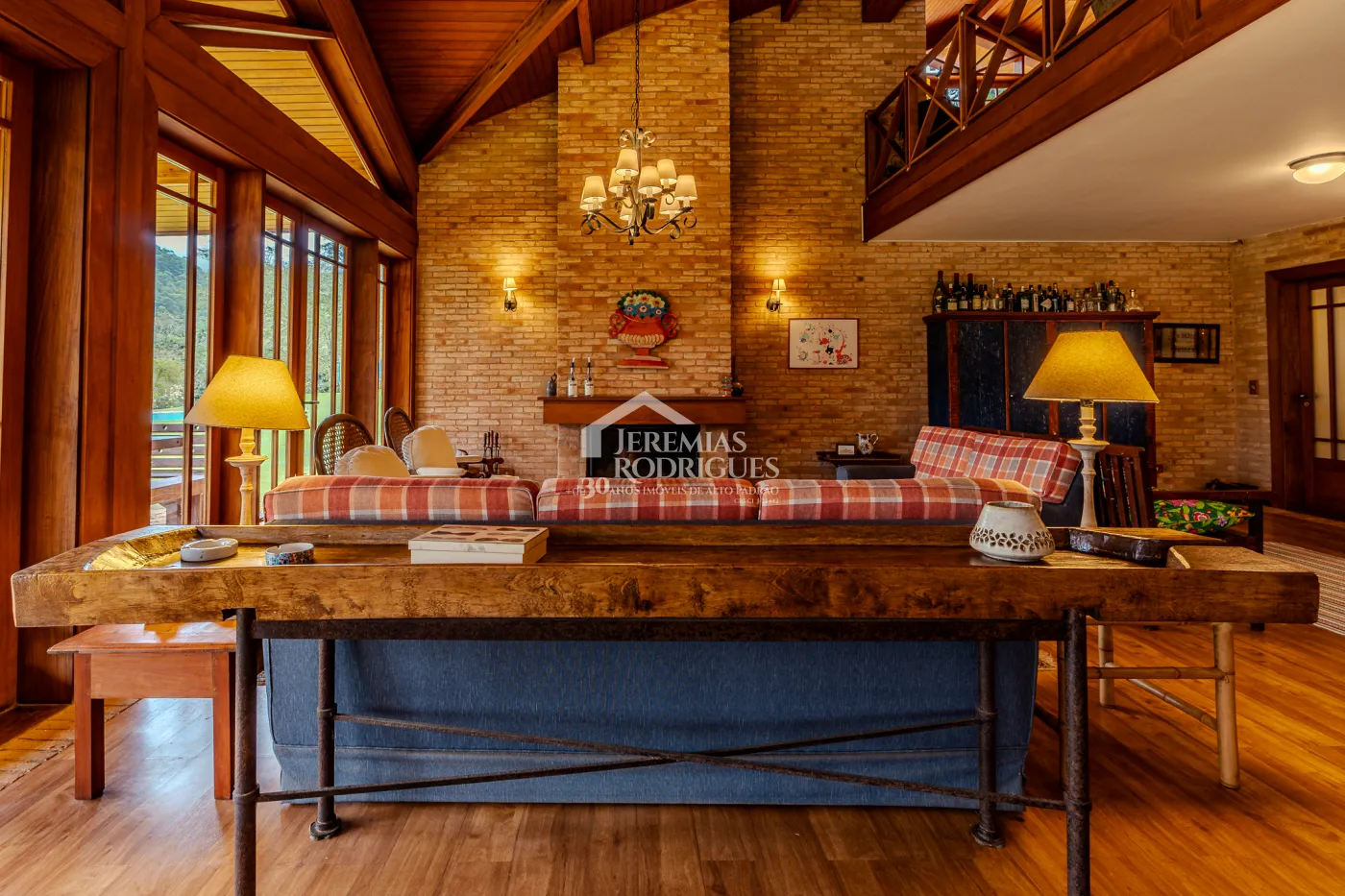 Casa de Campo à venda com 5 suítes no bairro Reinópolis em Santo Antônio do Pinhal/SP