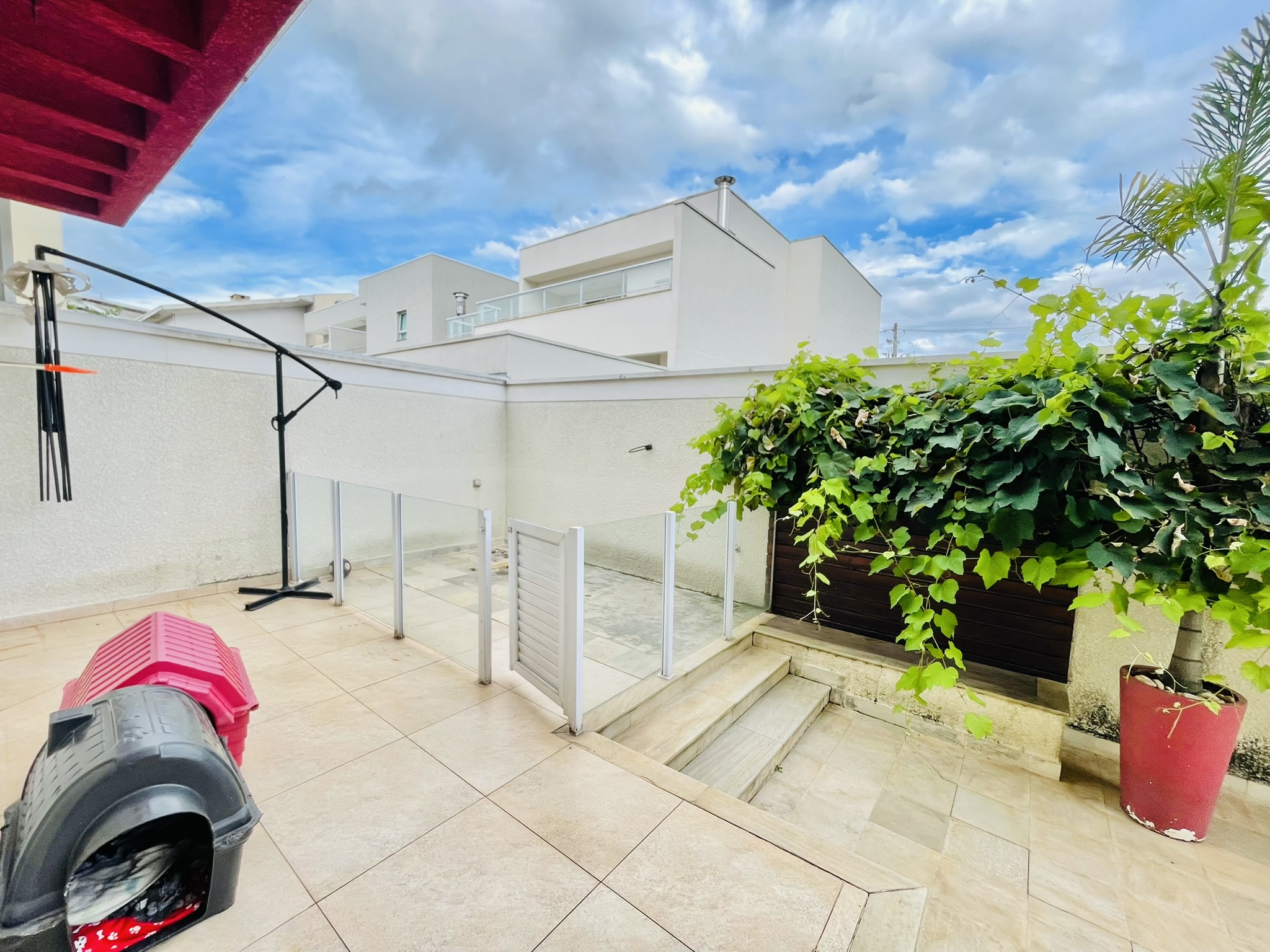 Casa para venda com 4 dormitórios no Condomínio Campos Do Conde I em Tremembé/SP