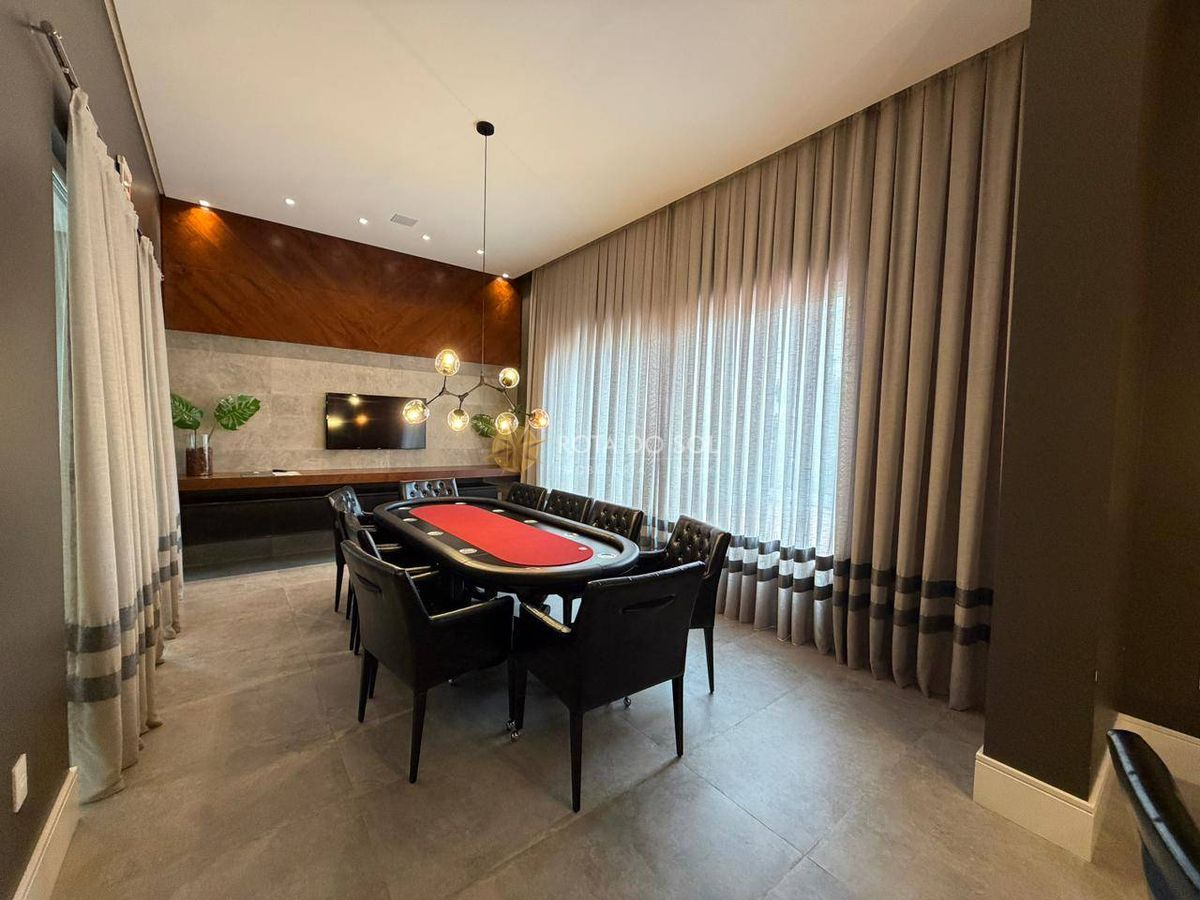 Apartamento Mobiliado 4 Suítes à Venda Meia Praia Itapema SC