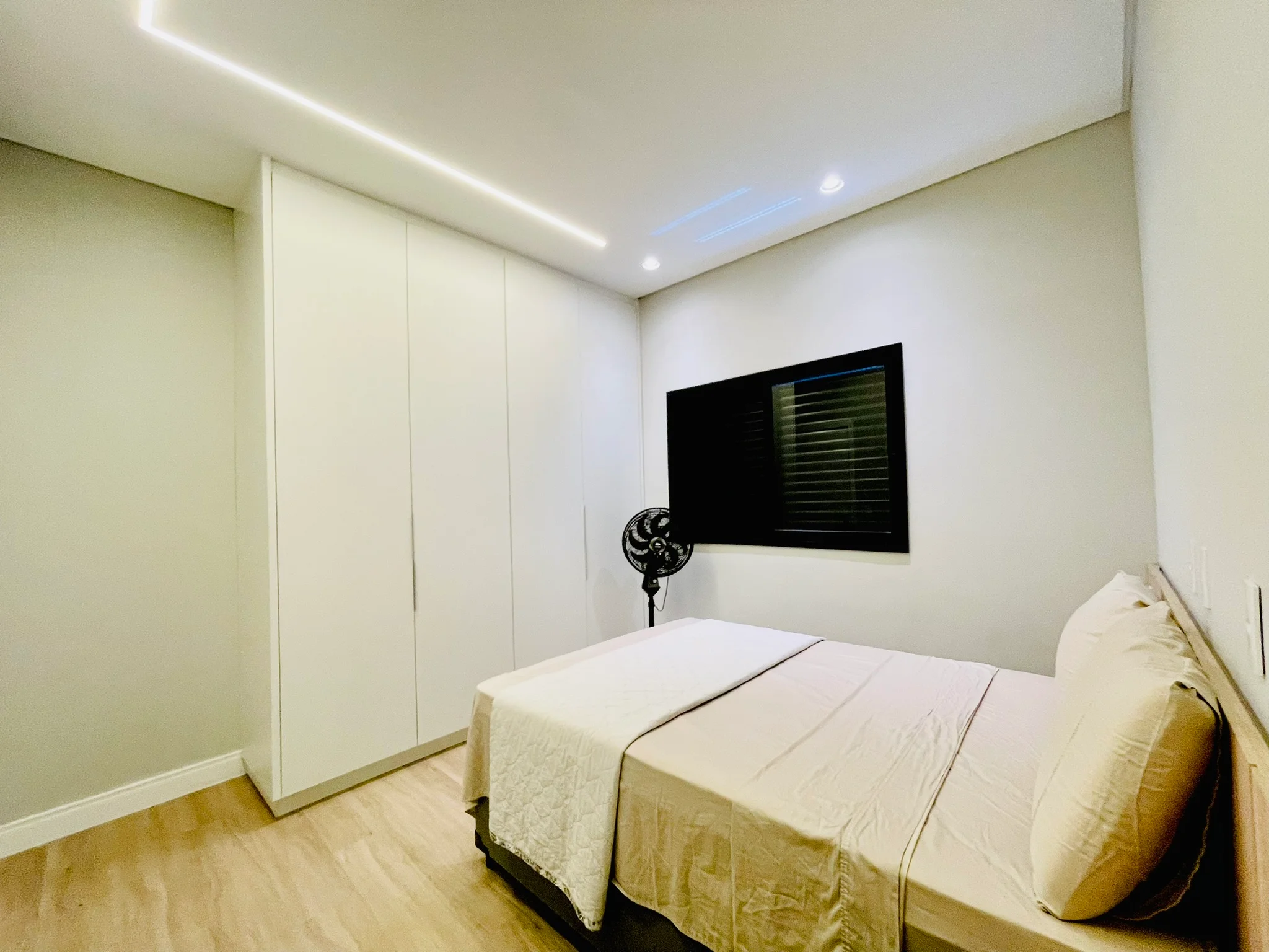 Casa à venda com 4 dormitórios no Condomínio Cyrela Landscape em Taubaté/SP. 