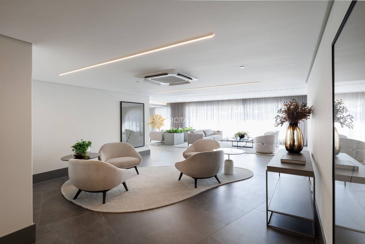 Yachthouse Apartamento Alto Padrão 4 Suítes no Centro de Balneário Camboriú SC